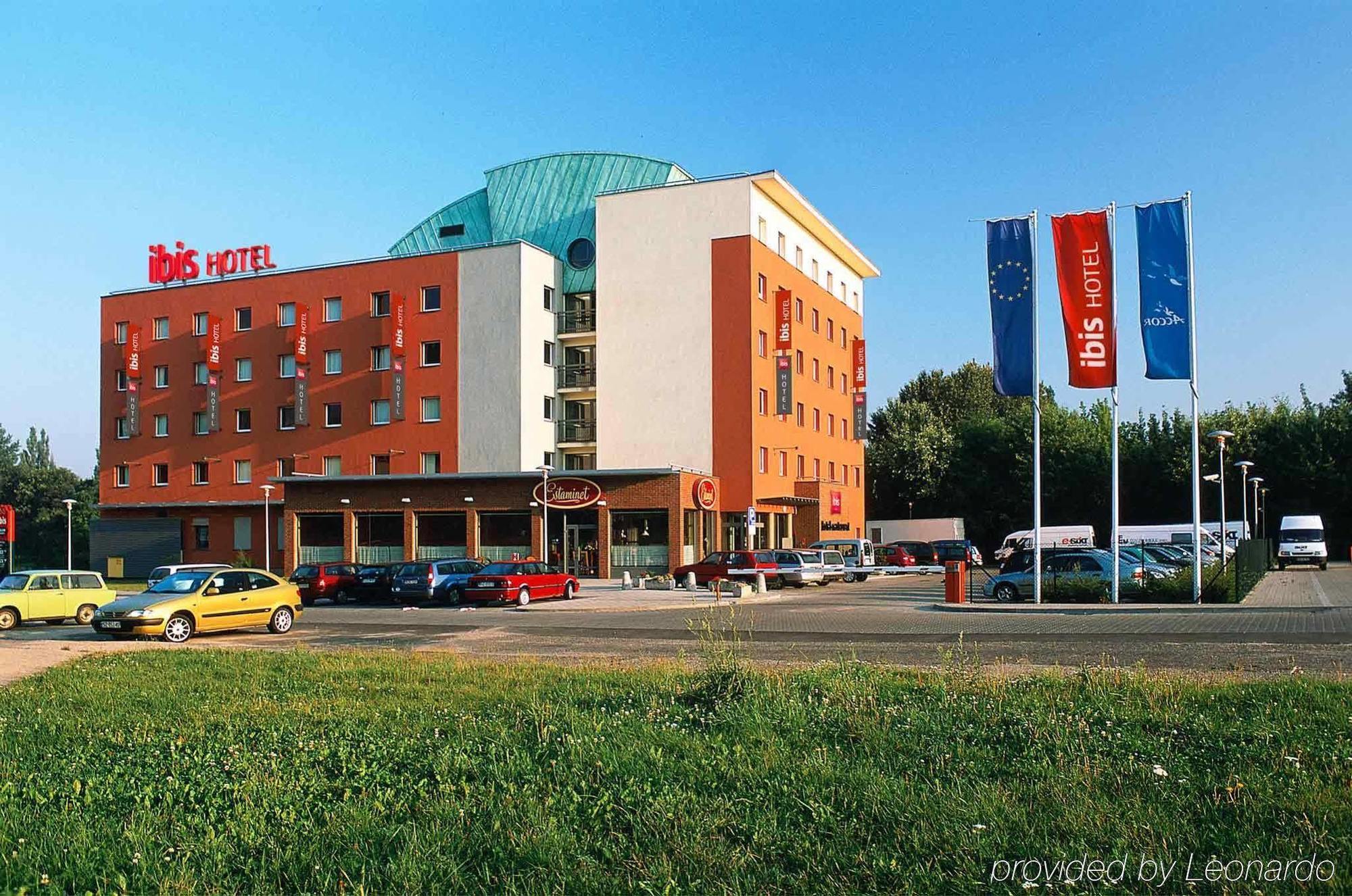 Отель Ibis Katowice - Забже Экстерьер фото